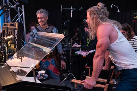 taika waititi on why he doesn t want you to see those thor love and thunder deleted scenes