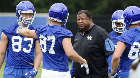 Each college or university makes money from various sources, including ticket sales, television and radio contracts, endorsements, licensing and donors. How much money do the Kentucky football coaches make ...