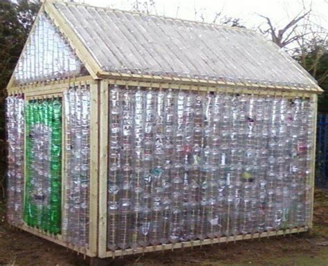 Create Your Own Diy Plastic Bottle Greenhouse The Handy Mano Diy