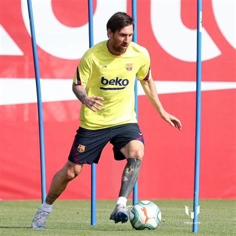 Leo Returns To Training