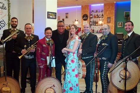 Grupos Musicales De Mariachis Salsao