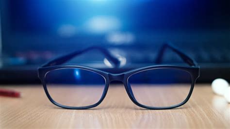 The Benefits Of Blue Light Glasses Do Closet Tours