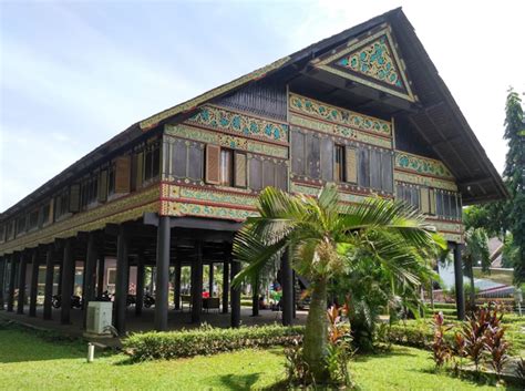 Rumah Adat Nusantara Ini Selain Unik Juga Menyimpan Makna Serta My