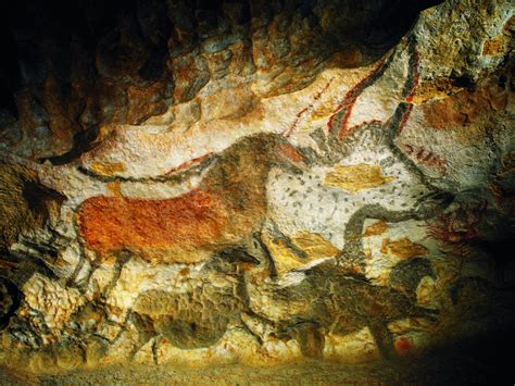 Périgord La Nouvelle Grotte De Lascaux Magcentremagcentre