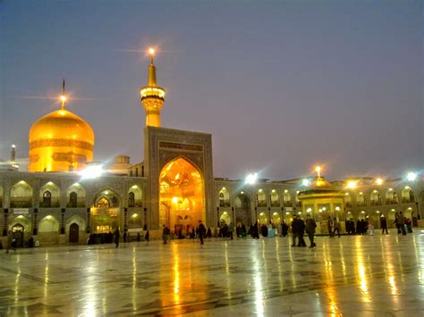 Masjid adalah tempat ibadah utama bagi umat islam yang ada di seuruh dunia. 10 ( Sepuluh ) Masjid Terbesar dan Termegah di Dunia ...