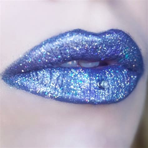 How To Glitter Lips Beauty By Aisha