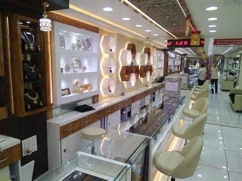 1000 Jewellery Shop Design Store Design Interior Showroom