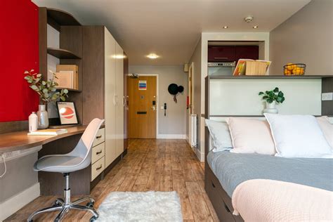 Summer Accommodation For Students In London Collegiate Uk