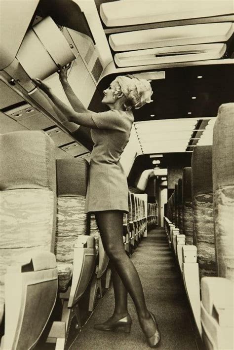 24 Pictures Show The Glamorous Styles Of 1960s Flight Attendants