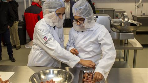 There are no translations vailable. Food Processing Centre for Animal Proteins officially ...
