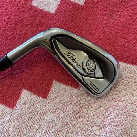 Titleist T200 Left Handed Single 4 Iron With True Temper Amt Black S300