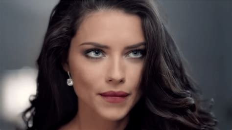 12 Of The Most Sexist Super Bowl Commercials Ever