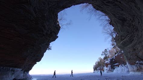 Lake Superior Ice Caves Explore The Apostle Islands National Lakeshore
