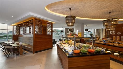 Hilton Garden Inn Dubai Al Mina Hotels Create Your Dubai Holiday Emirates United States