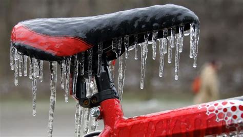 Periods Of Freezing Rain With Ice Accumulation Expected