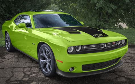 Wallpaper Dodge Challenger Vehicle Green Cars Side View 1920x1200