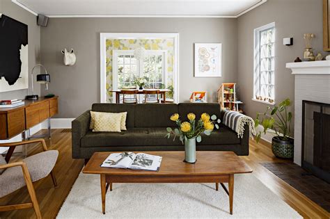 12 Beige Paints That Arent Boring At All Living Room Paint Beige
