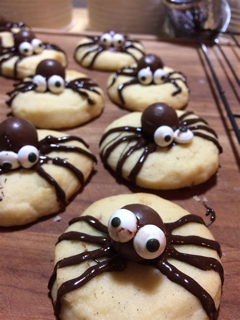 Epicurious Generations Spider Cookies For Halloween