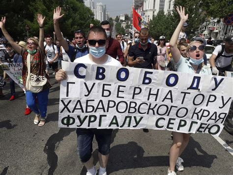 Mass Protests Rock Russian Far East City Challenge Kremlin National