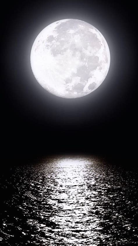 Pin By Tomy Twain On Galaxy Wallpapers Beautiful Moon Moon Glow