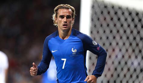 Последние твиты от antoine griezmann (@antogriezmann). Antoine Griezmann Reveals Why He Will Never Sign For THIS ...