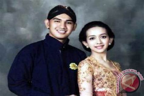 Pernikahan Putri Sultan Tanpa Kirab Mubeng Beteng ANTARA News