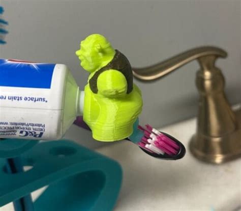 Shrek Pooping Toothpaste Cap Fun Interesting Gadgets T For Friends