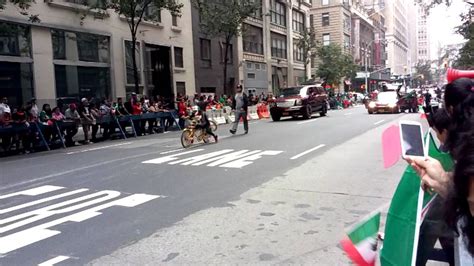 Desfile Mexicano En New York Youtube
