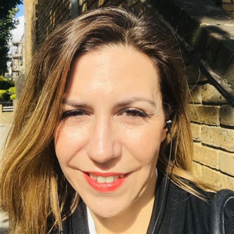 Jun 05, 2021 · ano após ano, o ps e a direita chumbaram todas as alternativas a esta entrega ruinosa do novo banco à lone star, e a cada ano diziam que uma nova injeção tinha de ser feita porque, se não, teríamos uma crise no sistema financeiro, porque o banco não ia cumprir os rácios a que o bce banco central europeu obriga, afirmou catarina martins. Filipa MARTINS | Doctor of Philosophy | Head of Clinical ...
