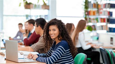 Accademia militare e scuola militare non è la stessa cosa. Scuole superiori: ecco le migliori in Italia