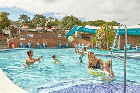 Parkdean Resorts Lower Hyde Holiday Park Pool Pictures And Reviews