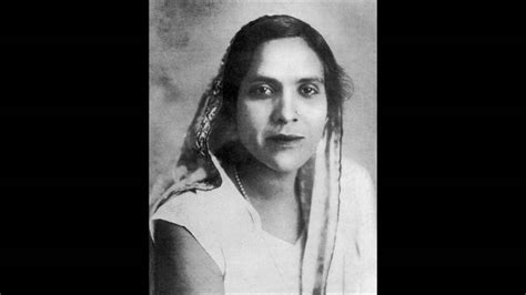 Famous Courtesan Jaddanbai Was The Mother Of This Legendary Bollywood