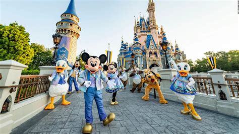 Disney World Announces New Events For 50th Anniversary Cnn