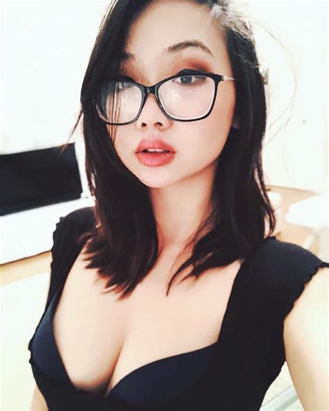 deep nerdy asian cleavage with glasses r cleavage