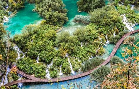 Der nationalpark plitvicer seen ist pflicht bei einer kroatienrundreise. Plitvicer Seen: Der schönste Nationalpark Kroatiens