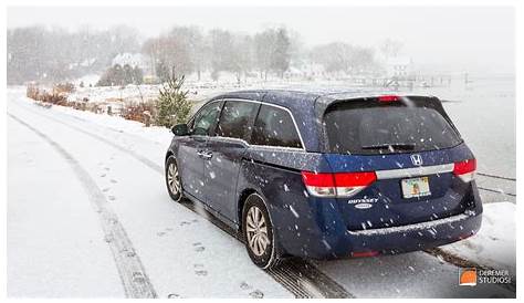 2013 NH Snowy Winter Trip - 2014 Honda Odyssey in Snow - Deremer