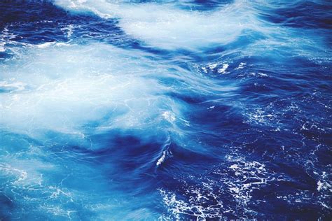 蓝色的海洋大海海波海浪5k壁纸 千叶网