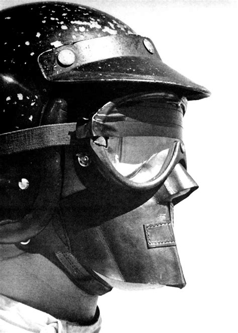 Renault is the first formula 1 team to add branded coronavirus face masks to its official merchandise. First full face helmet Dan Gurney 1968 : formula1