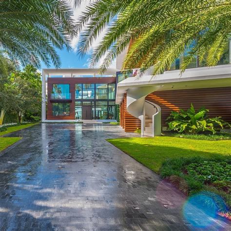 Casas Pelo Mundo Casa Incrível Localizada Em Miami Beach Florida📍🇺🇸