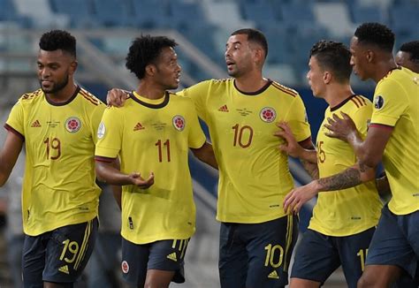 Tras haber derrotado de forma categórica a ecuador por 3 a 0 en los cuartos de final de la copa américa, la selección de argentina va por un nuevo triunfo en el certamen, pero esta vez ante colombia en las. Brasil vs. Colombia: hora, dónde ver y seguir el partido ...