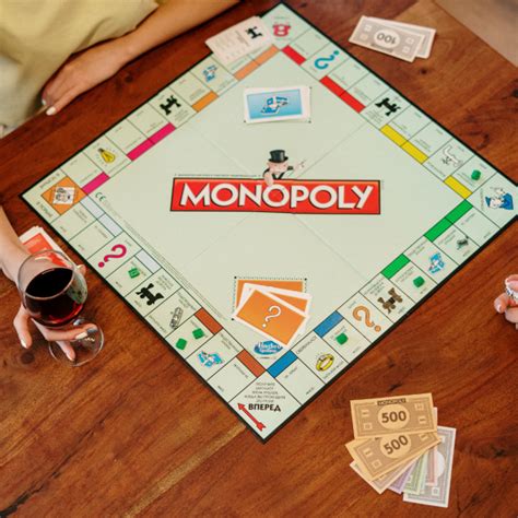 Fun Facts About Everyones Favorite Game Monopoly Burning Curiosity