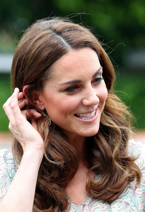 Kate middleton is the duchess of cambridge. KATE MIDDLETON at Photography Workshop for Action for ...