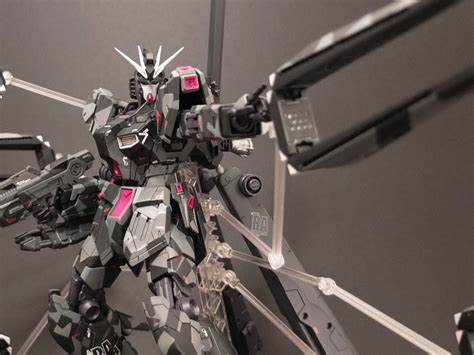 Overall looks of this kit is already awesome and the modeler made it even cooler with some color separations on the armor and massive numbers of decals, and i like that zgmfxg didn't make it too over done even though there are decals everywhere! MG 1/100 Nu Gundam Ver.Ka Custom by mattune. Full ...