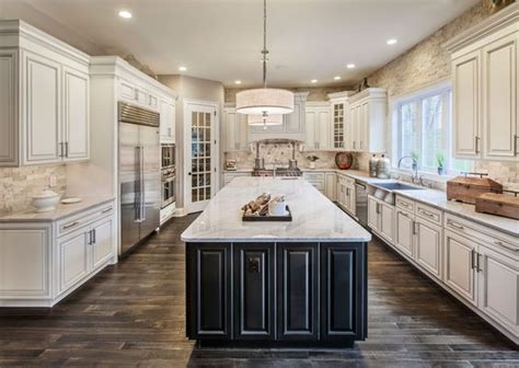 See also various other 15 fantastic hardwood floor color with white cabinets listed below here! 28 Antique White Kitchen Cabinets Ideas in 2019 - Remodel ...