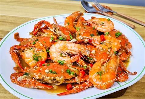 Garlic Butter Crab And Shrimp Yummy Kitchen