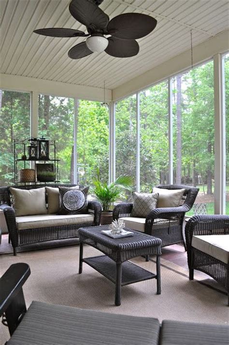 35 screened porches we wanna chill on. Comfy And Relaxing Screened Patio Design Ideas | DigsDigs
