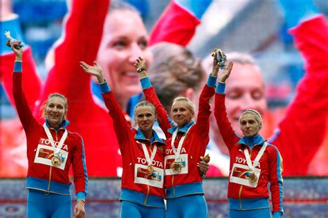 russian female runners say their kiss was just a kiss not a protest against new anti gay law