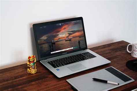 Free Asus Laptop Mockup Mockuptree