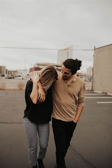 Cutest And Romantic Urban Couple Session In The City Warm And Earthy Tones Hana Alsoudi