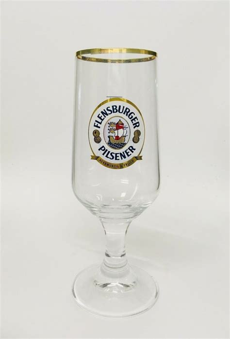 The type of glassware a beer is served in also plays a large role. Details zu Flensburger - Deutsches Bierglas - 0,3 Liter ...